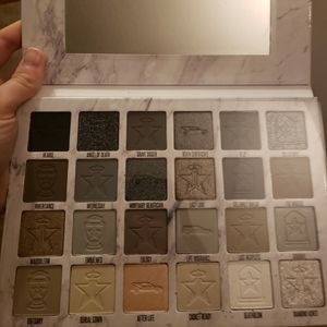 Jeffree Star Cremated Pallette NIB